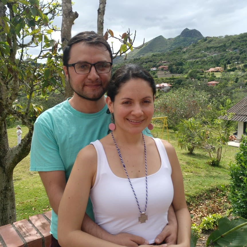 Gina Bustos y Daniel Cárdenas